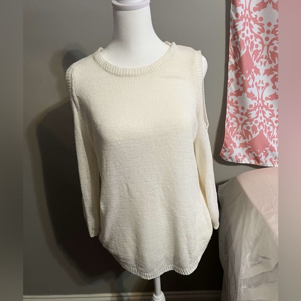 Chico’s 3/4 Slv Cold Shoulder size 1 (medium)